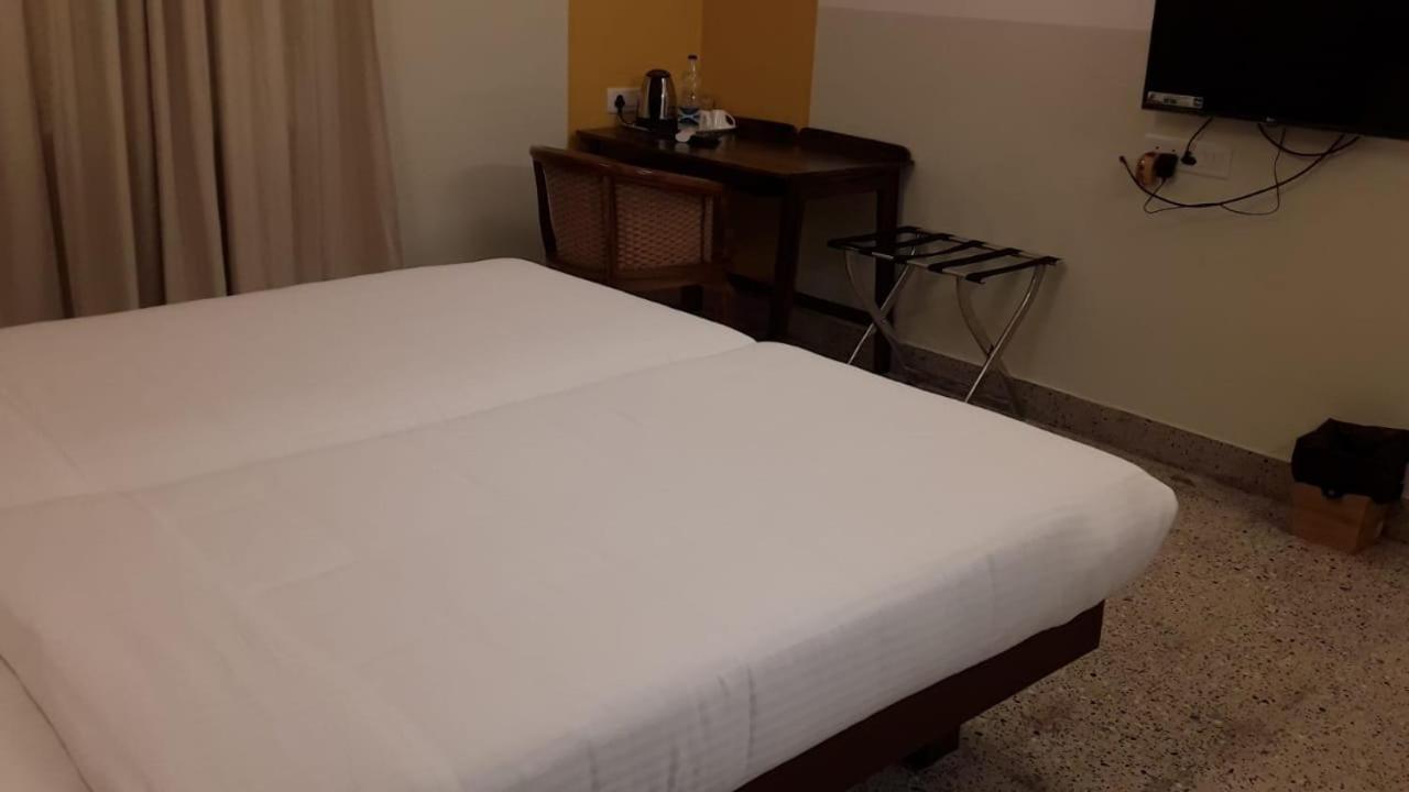 צ'נאי Hanu Reddy Residences - Nawab Habibullah Avenue מראה חיצוני תמונה